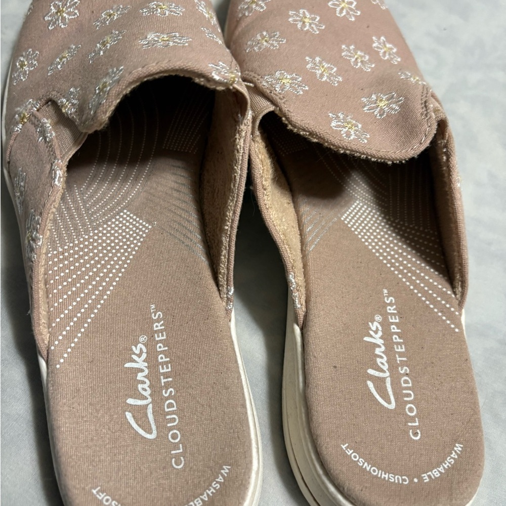 Clarks Women's Tan Slip-On Shoes - Picture 7 of 8